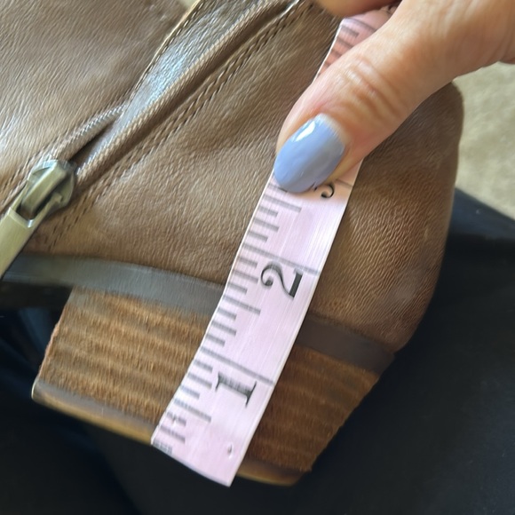 Lucky brand distressed brown leather short boots size 8 1/2 - Picture 10 of 10